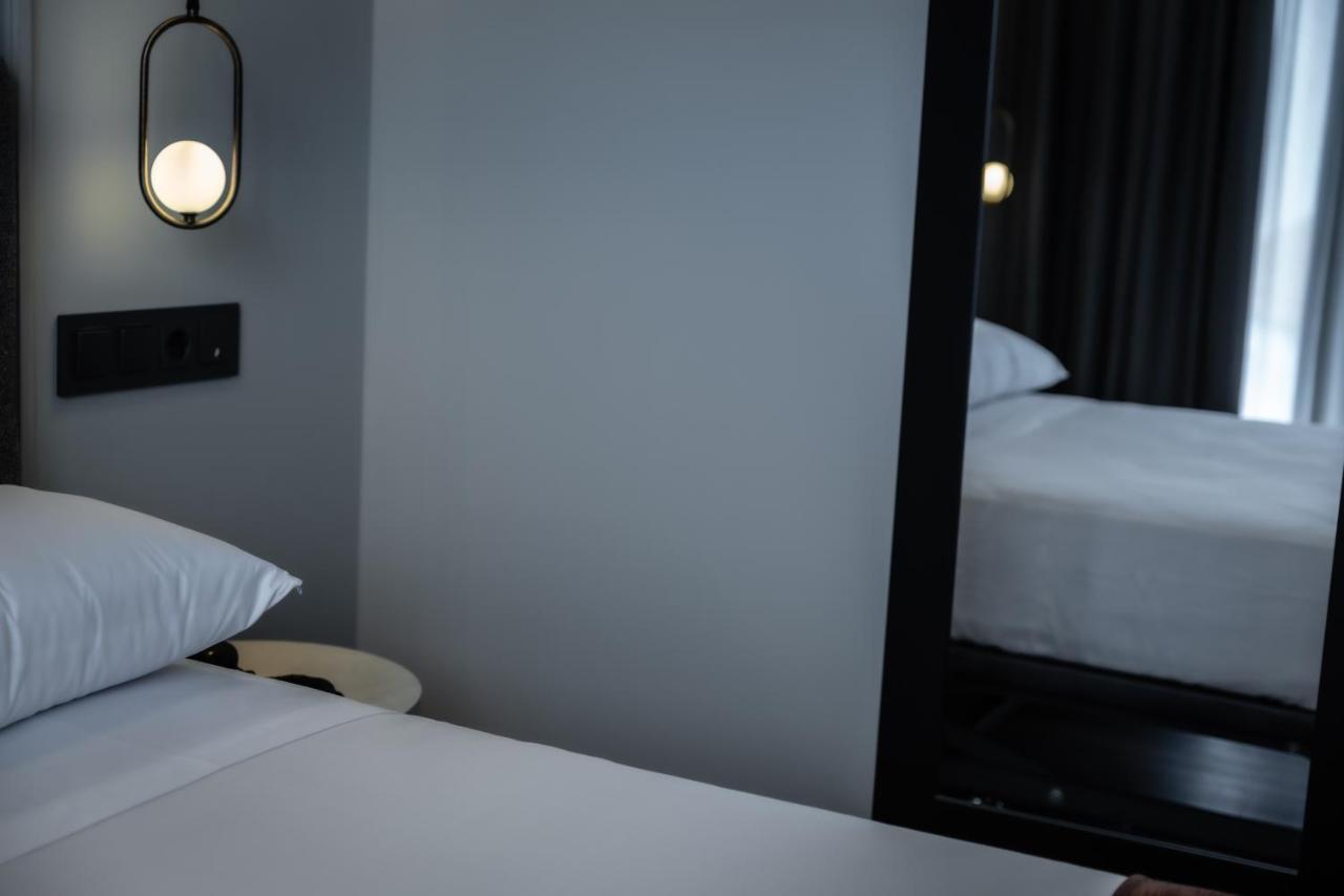 Hotel Corona De 帕德隆 外观 照片