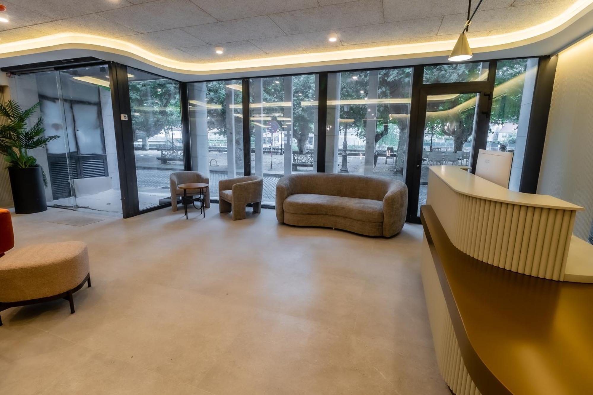 Hotel Corona De 帕德隆 外观 照片